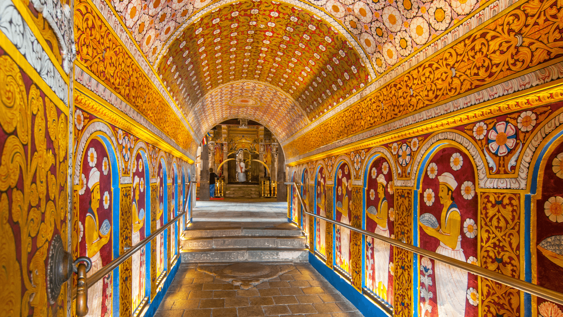  Temple of the Tooth Kandy