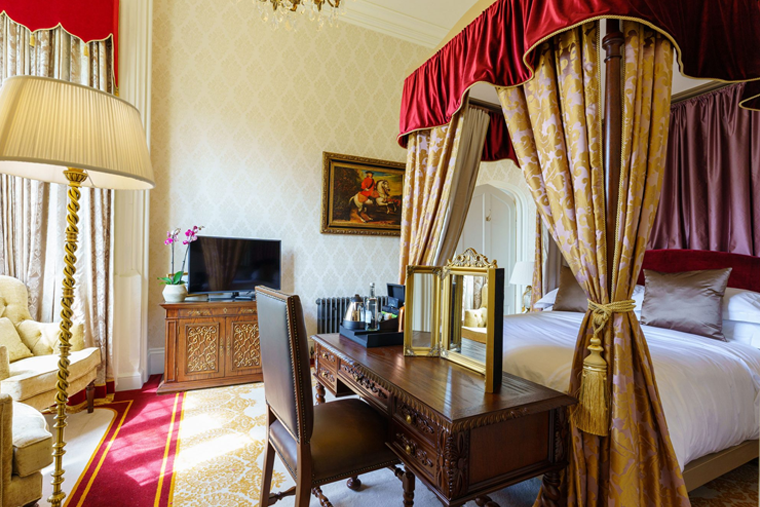 Thornbury Castleroom