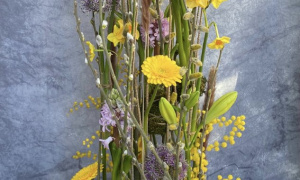 Hannah Beckley, Moreton Morrell College, Arrangement of Spring Flowers
